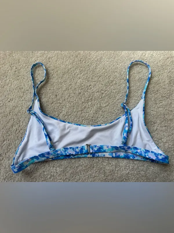 Bright Swimwear Blue Floral Bralette Bikini Top size small - Image 3