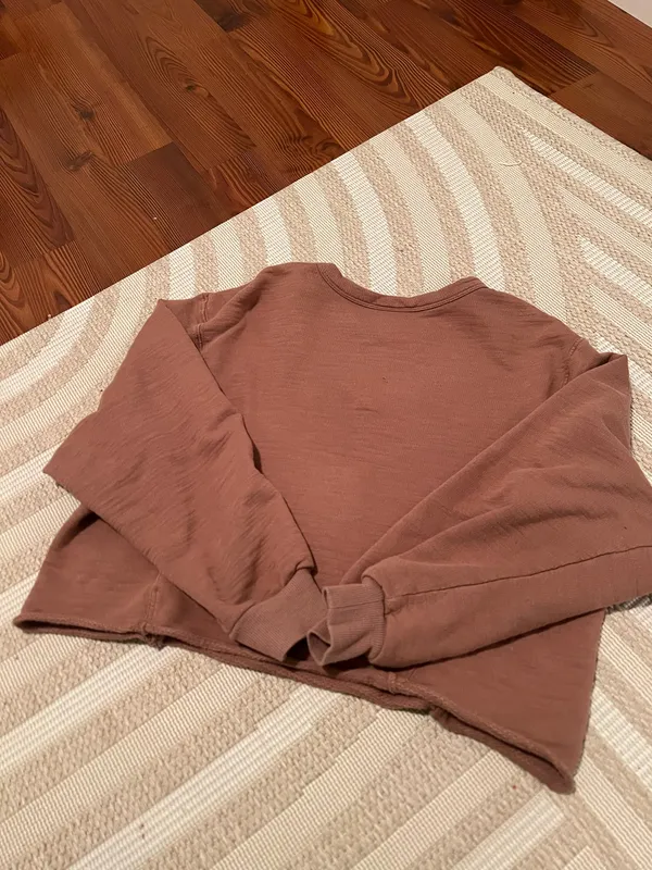 Universal Threads Brown Crewneck Cropped S - Image 2