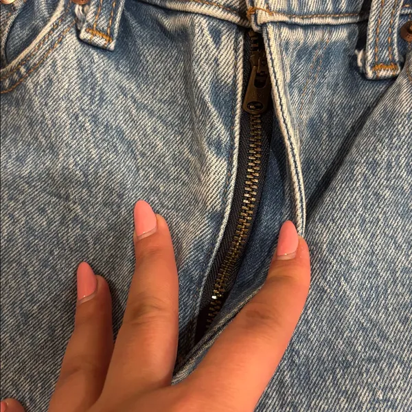 Abercrombie 90s Straight Ultra High Rise Jeans in Curve Love - Image 3