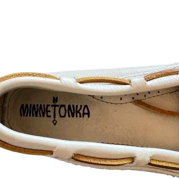 Minnetonka‎ Classic Driving Loafer Off White 6 - Image 6