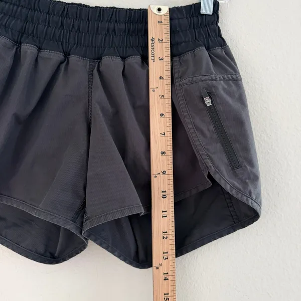 Lululemon Run Track Attack Running Shorts Black Athletic Women's Size 6 - Image 13