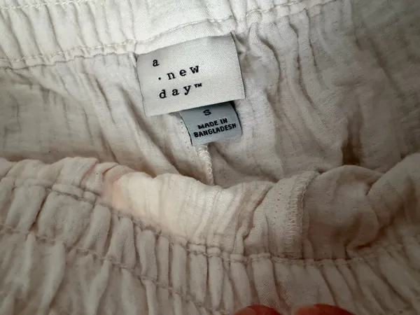 a new day textured crinkle Wide Drawstring Trousers pullover cream pants Sz S coastal minimalist elastic waist - Image 3