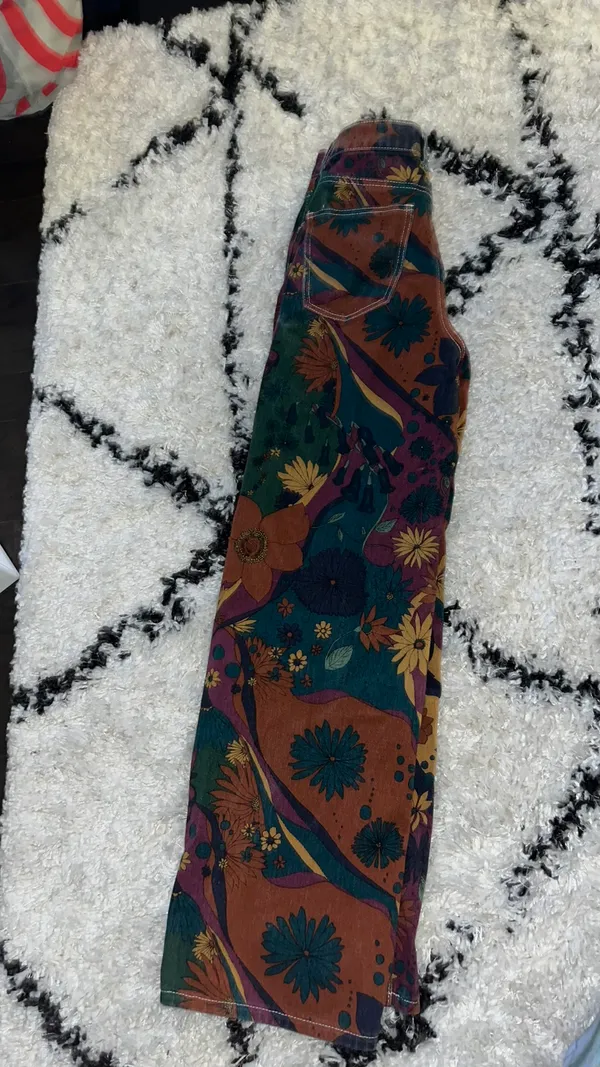 Artsy Flower Design Jeans - Image 2