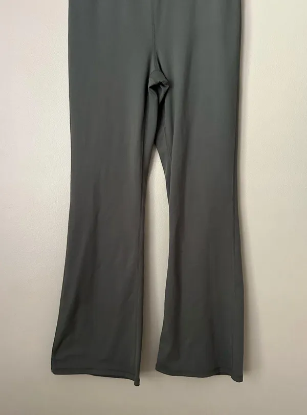 Yogalicious lux flare leggings - Image 3