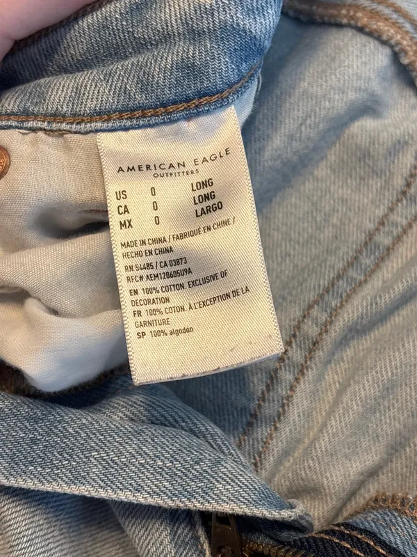 American Eagle Jeans - Image 3