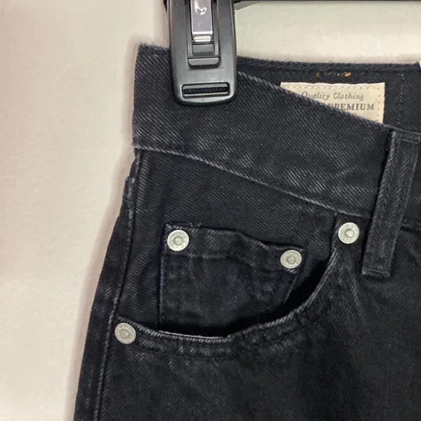 Levi’s premium high loose flare jeans in black size 25 - Image 7