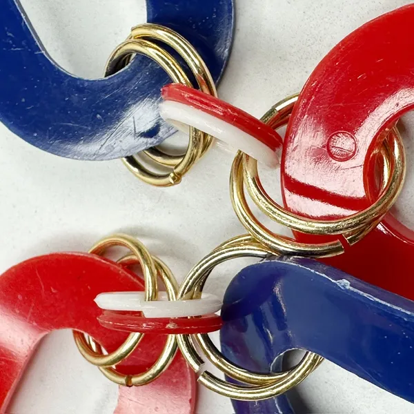 Vintage Red White Blue Plastic Chain Belt Medium/Large (M/L) ✨ - Image 3