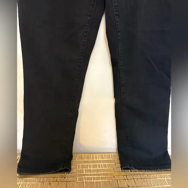Levi’s 505 Straight Leg‎ Jean Size 10 - Image 3