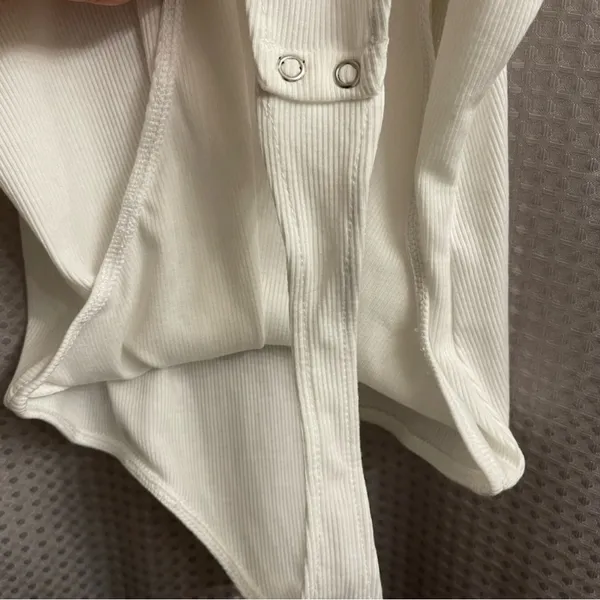 Danielle Bernstein White Ribbed Bodysuit Large - Image 6