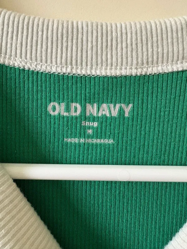 Old Navy Green and White Snug Top- Size M - Image 3