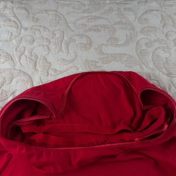It's Red Cotton Blend Shelf Bra Camisole Adjustable Straps Size L - Image 3