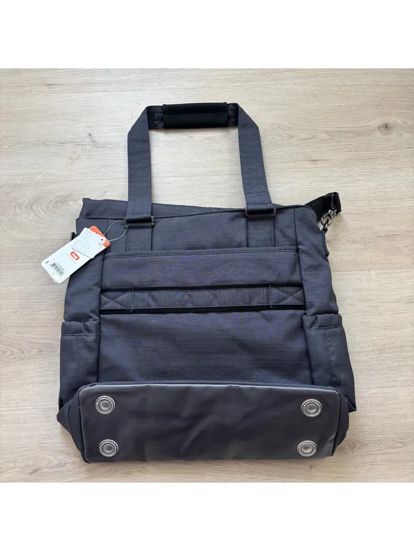 Lug NWT Women's Ace Full Tote Grey Waterproof / Insulated - Image 6
