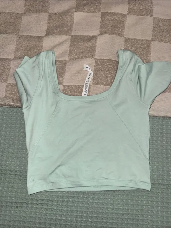 Lululemon Ribbed‎ Held Tight Tee size 8 - Image 5