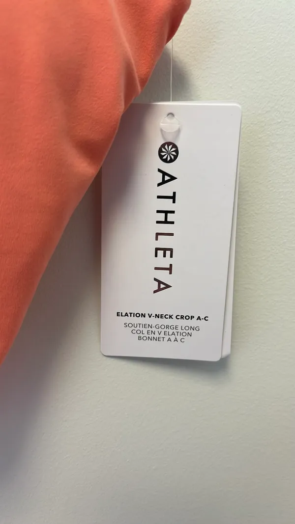 Athleta NWT  Elation V Neck Crop - Image 2