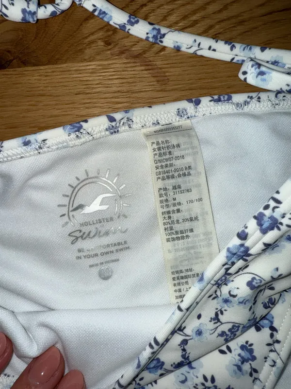 Hollister Swimsuit Set - Image 2