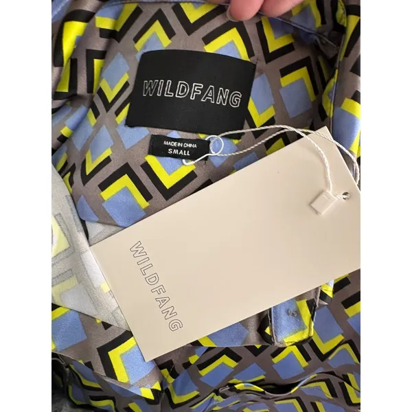 Wildfang New Empower Satin short-sleeve button up shirt Size Small - Image 4
