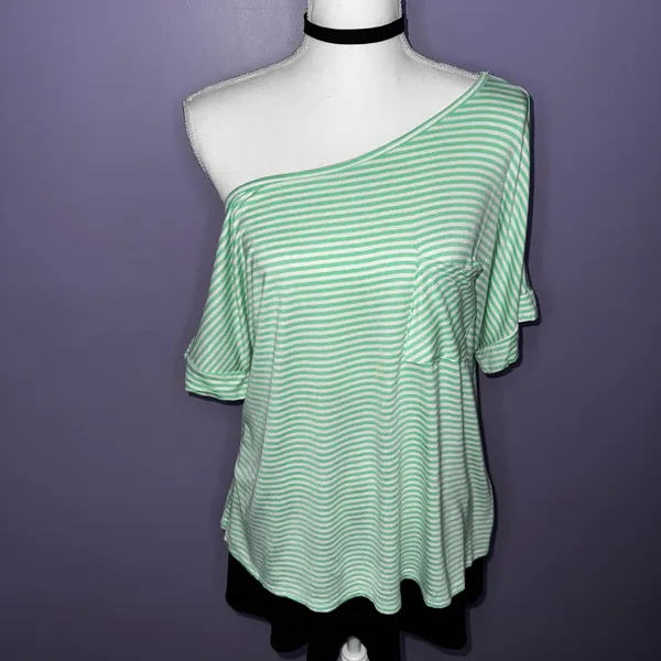 Boutique Green and White Off-the-Shoulder Top - Image 2