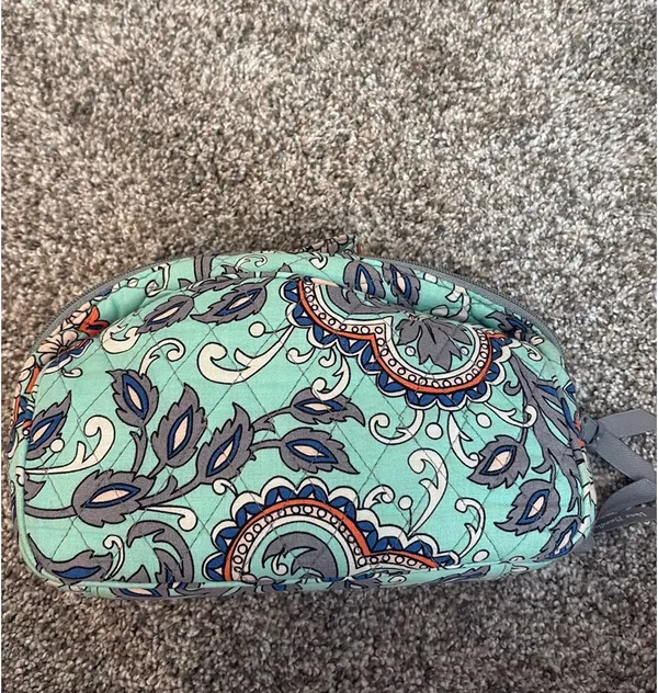 Vera Bradley Makeup Bag - Image 2
