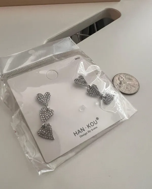 925 Silver Plated Heart Earrings - Image 4