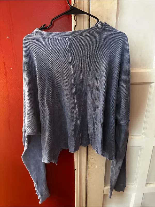 Altar'd State Blue Cropped Thermal Waffle Knit Long Sleeve Top Size L Pocket - Image 5