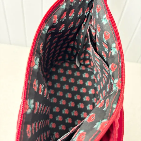 Vera‎ Bradley Red Quilted Crossbody Bag - Image 11