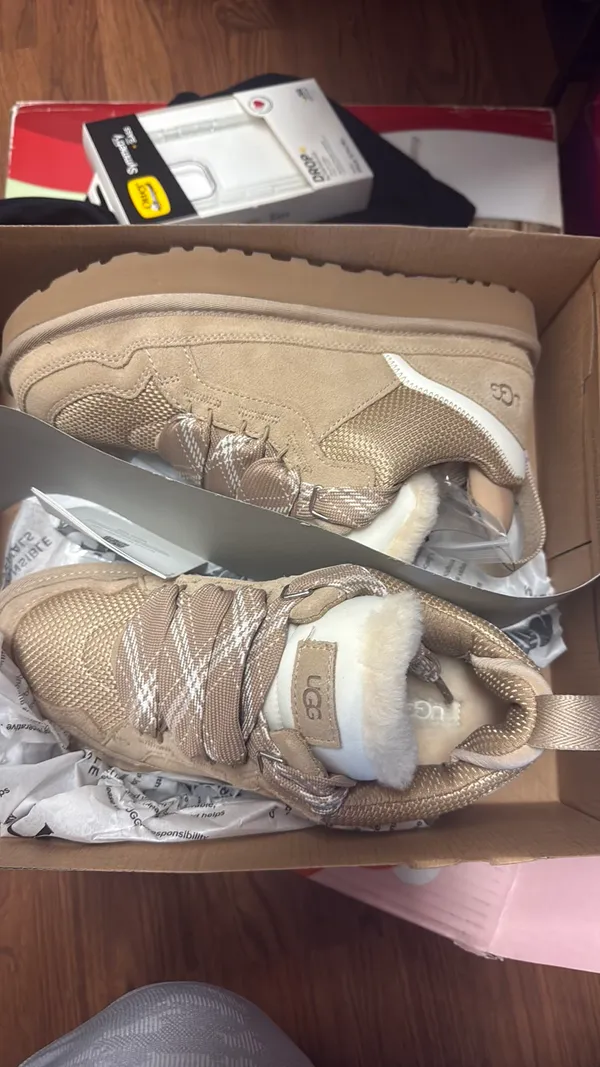 UGG CA805 Classic Weather Platform Boots W10 - Image 5