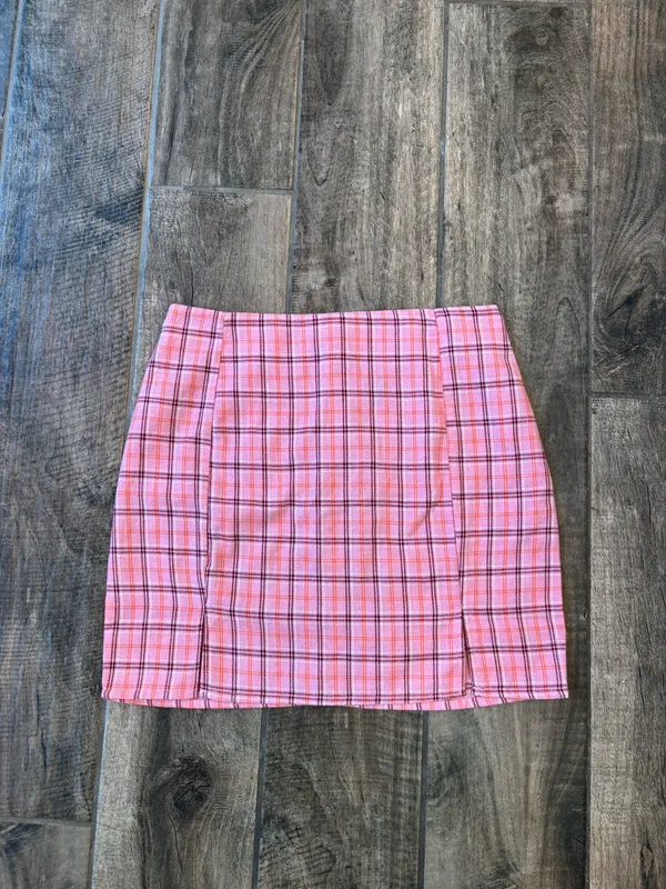 SHEIN Pink Plaid Skirt - Image 4