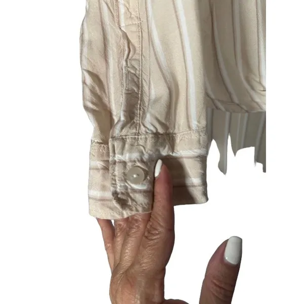 Abercrombie & Fitch Women Beige White Striped Knot Front Button Down Shirt Med - Image 4