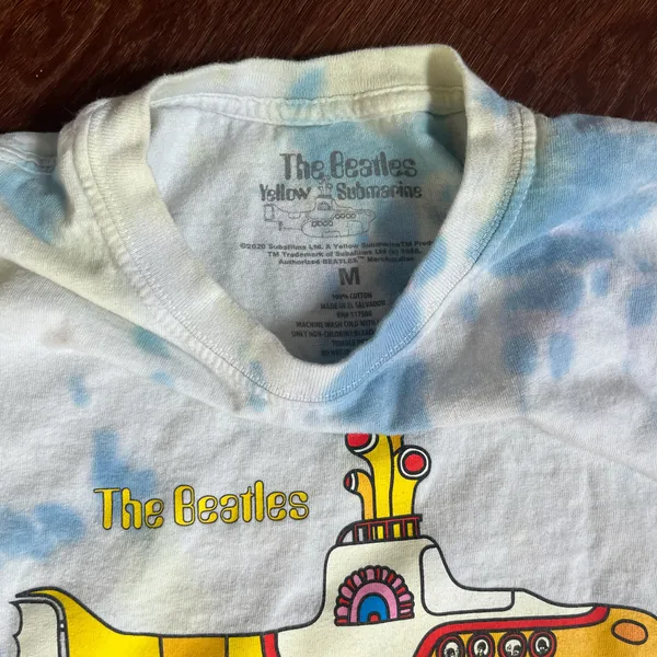 Urban Outfitters Beatles Yellow Submarine Tie Dye Tee Medium - Image 3