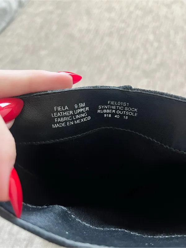 Steve Madden Fiela Black Boots size 9.5 - Image 2