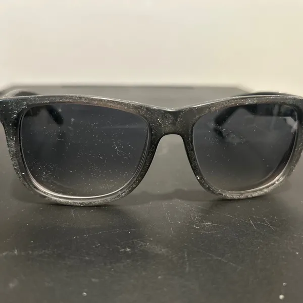 Ray-Ban Classic Black Frame is in Fair Shape. Finishing is off. - Image 3