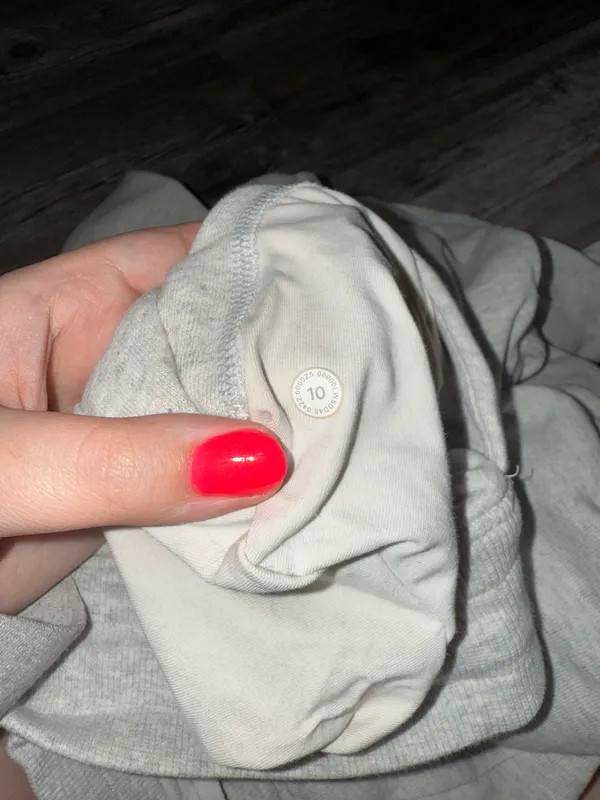 Lululemon Scuba Joggers  - Image 3