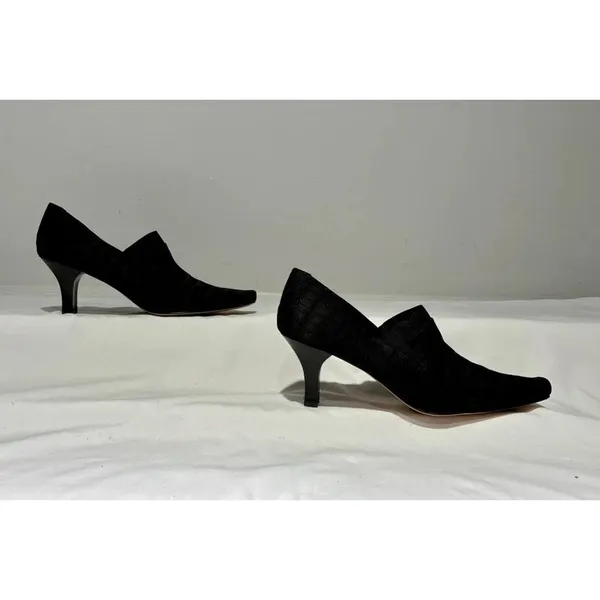 Like NEW Liz Claiborne black textured pointed-toe heels Size 9 - Image 4