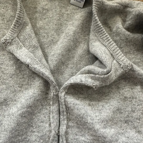 Women’s Old Navy Gray Solid Knit Button Front Round Neck Cardigan Sweater S - Image 4
