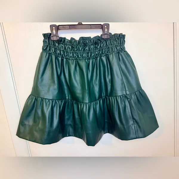 Anthropologie Somerset Hunter Green Faux Leather Mini Skirt Womens Size MP - Image 2
