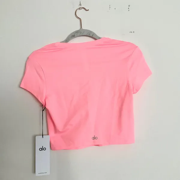 Alo Yoga Alosoft Crop Finesse Short Sleeve Neon Bubblegum M - Image 4