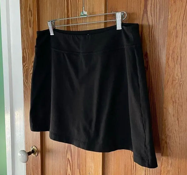 Athleta Black Mini Skort // Skirt w Shorts - Sz Large - Image 3