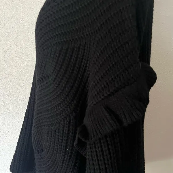 POL Black Chunky Knit Oversized Sweater‎ Ruffle Sleeve NWOT T Medium - Image 5