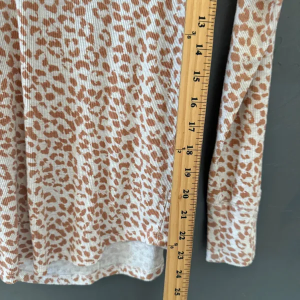 Aerie Women Tan‎ White Cheetah Print Ribbed Waffle Knit Henley Top Long Sleeve M - Image 6