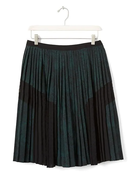 Banana Republic Pleated Small Floral Print Skirt - Image 4