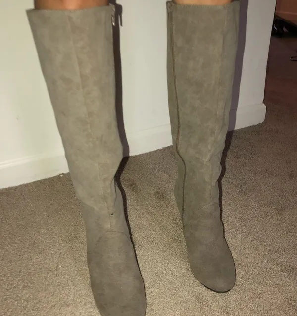 Tan:Olive Wedge Boots Size 9 - Image 7