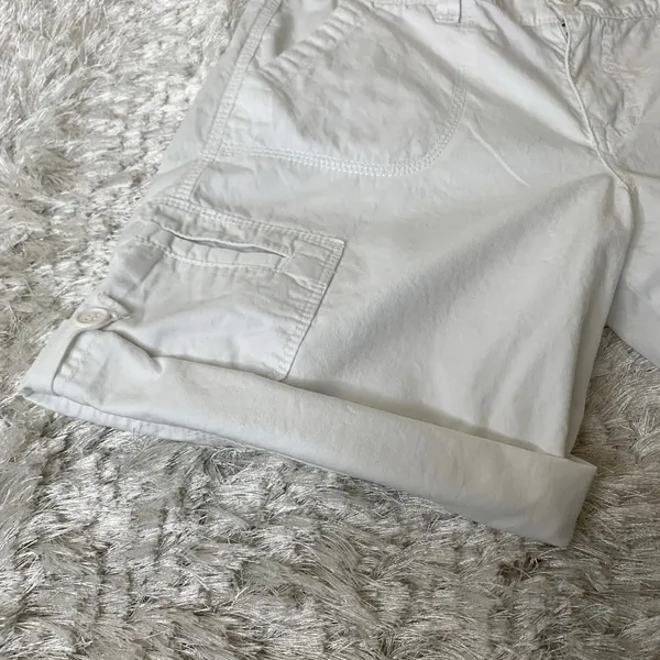 Calvin Klein White Cargo Shorts Sz 8 - Image 6