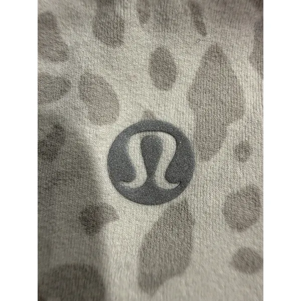 Lululemon Align Tee Nulu Size 4 Cheetah Camo Antique White Multi‎ - Image 5