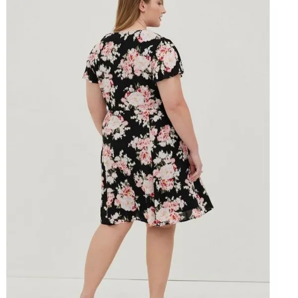 Torrid Black Pink Floral Crinkle Gauze Lace Up Tassels Flutter Sleeve‎ Dress 2X - Image 3