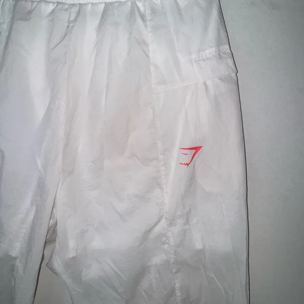 Gymshark Women's White Nylon Jogger Pants M Activewear Lightweight Pockets - Image 3