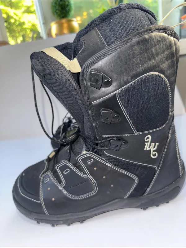 Salomon Women's Black Winter Snowboard Boots - Image 6