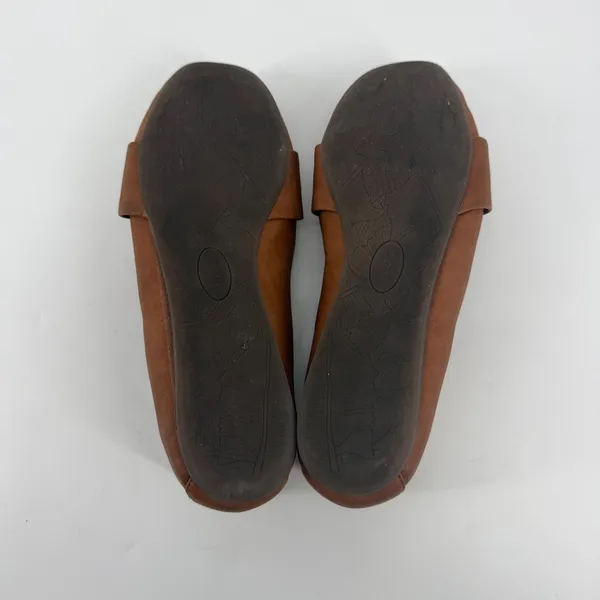 b.o.c. Womens Tan Faux Leather Bow Loafer Flats Floral Lining‎ Size 10M - Image 7