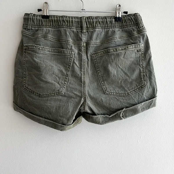 American Eagle Army Green Mid-Rise Shorts with a Tie Waistband, Stretch, Size 4 - Image 14