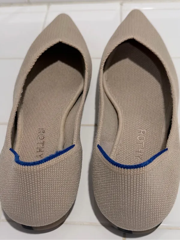 Rothy's Pointed Toe Knit Flats in Light Beige with Blue Trim - Image 4