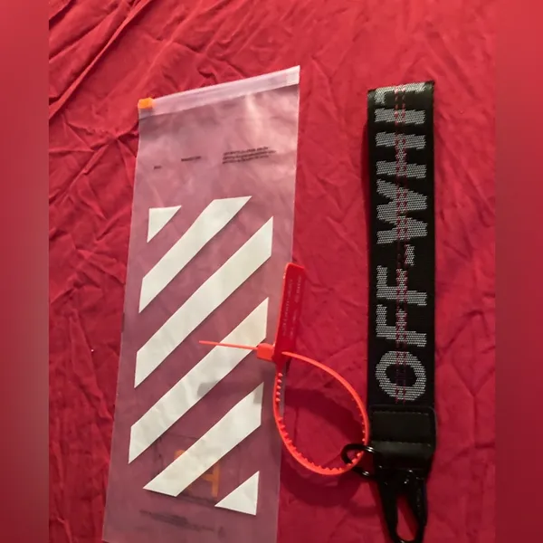 Authentic Off-White Keychain / Lanyard by Virgil Abloh In Black - Image 4